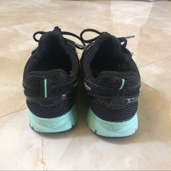 Nike Running Shoes - Picture 3 of 4